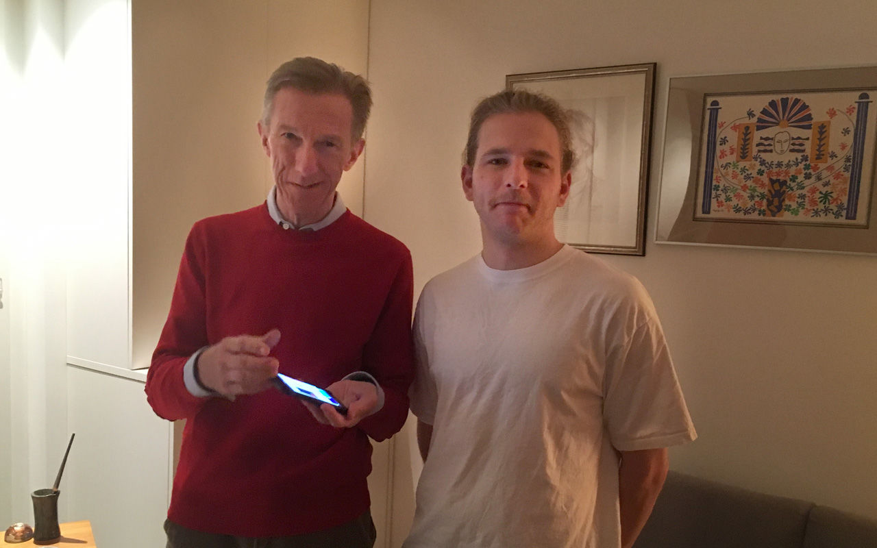 Unternehmer und Rechercheur bei der Arbeit