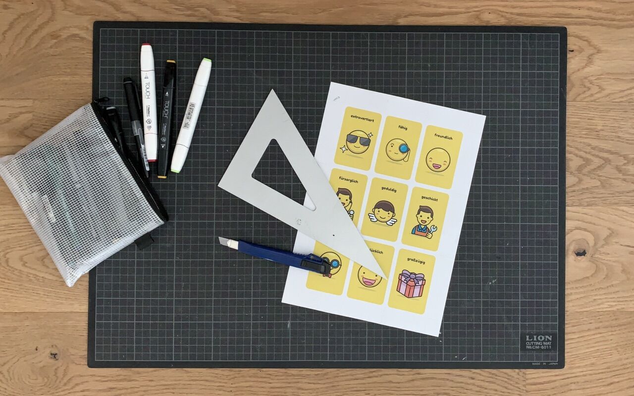 1. Die Karten und das dazugehörige Profilbild ausdrucken.