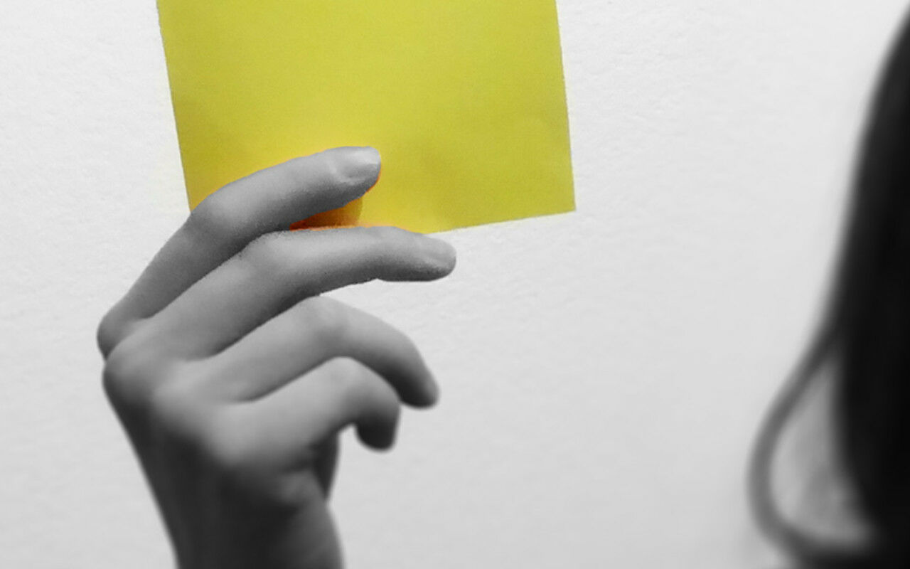 Die gelbe Karte → Diese Diskussion / dieses Thema ist hier fehl am Platz.