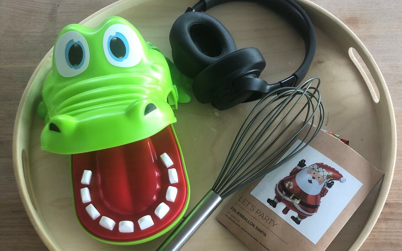 Losschicken. Vier Gegenstände zum Thema «Herausforderungen der Woche»